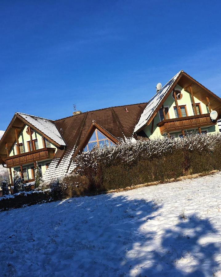 Villa Capri Vysoke Tatry Ngoại thất bức ảnh